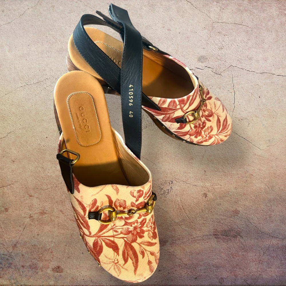 Authentic Gucci Red Floral Canvas Princetown Mules Gold Horsebit Made in Italy - Picture 2 of 4
